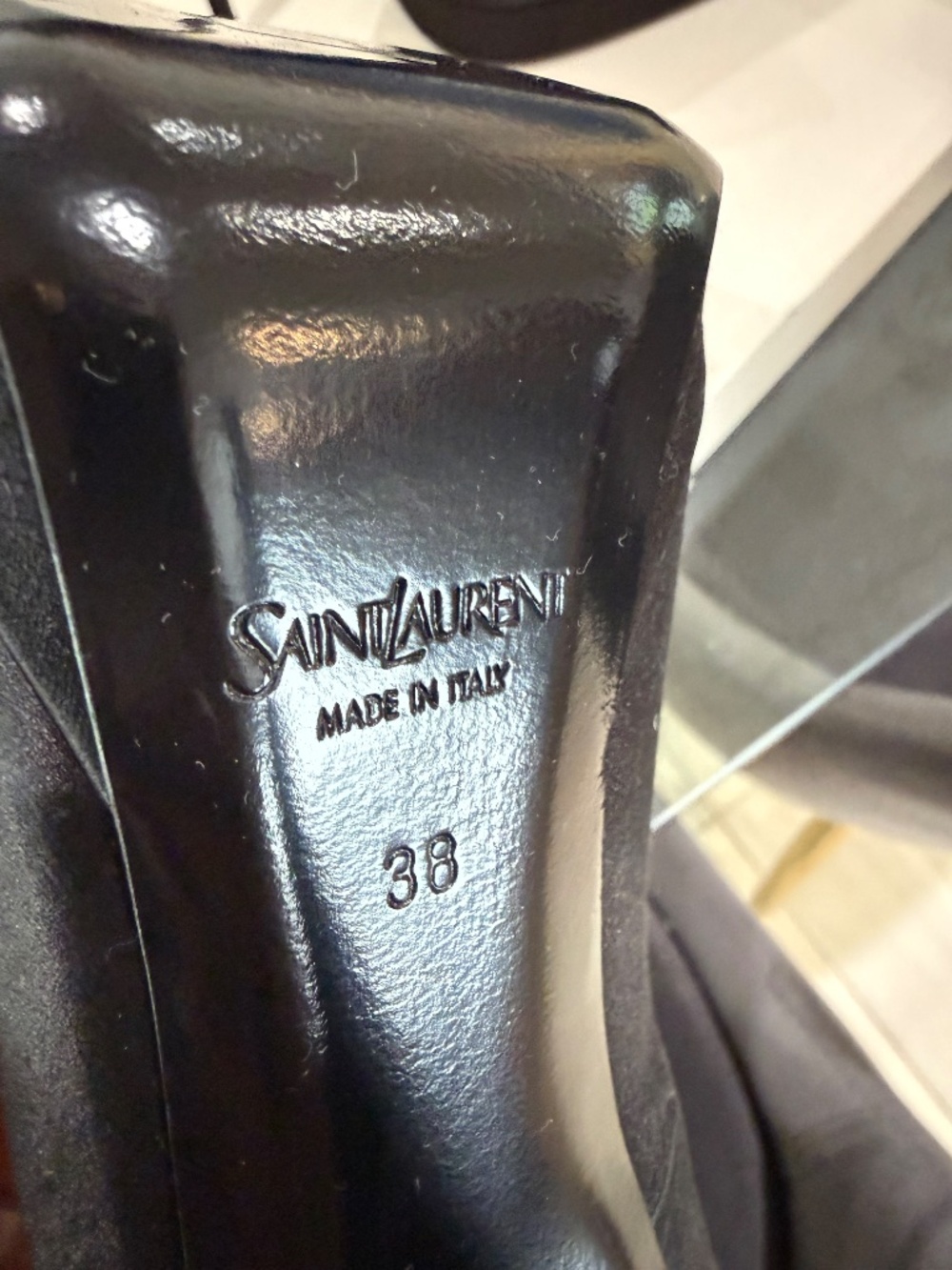 Brand new never worn in box Saint Laurent Lisa 110 pump - Picture 2 of 6